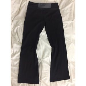 Lululemon Athletica sz 8 reversible flare leggings